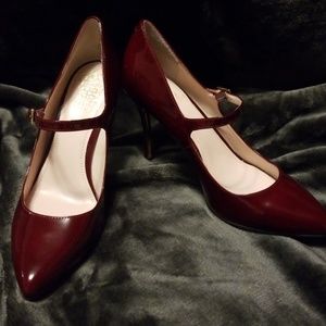 Gorgeous Vince Camuto Callea Heels NWT